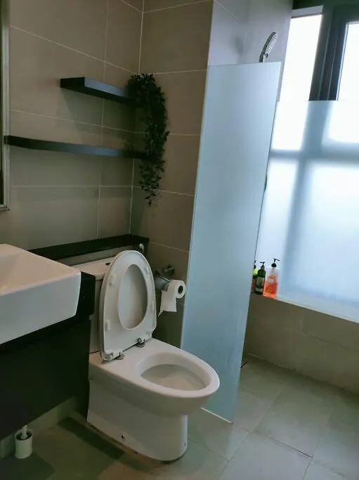 New Georgetown Tropical Macalister 218 Homestay 9Pax To11Pax Heng דירה