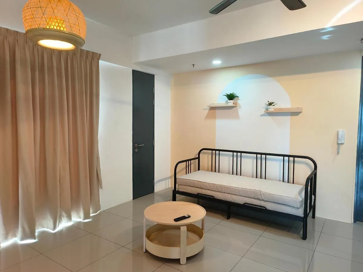 New Georgetown Tropical Macalister 218 Homestay 9Pax To11Pax Heng דירה ג'ורג' טאון