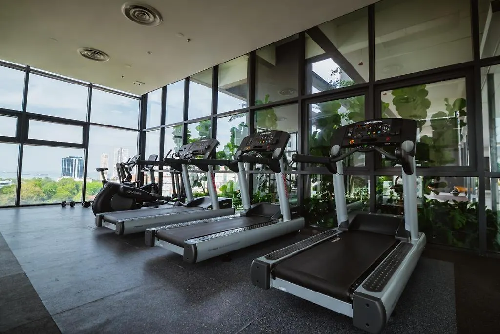 Апартаменты New Georgetown Tropical Macalister 218 Homestay 9Pax To11Pax Heng