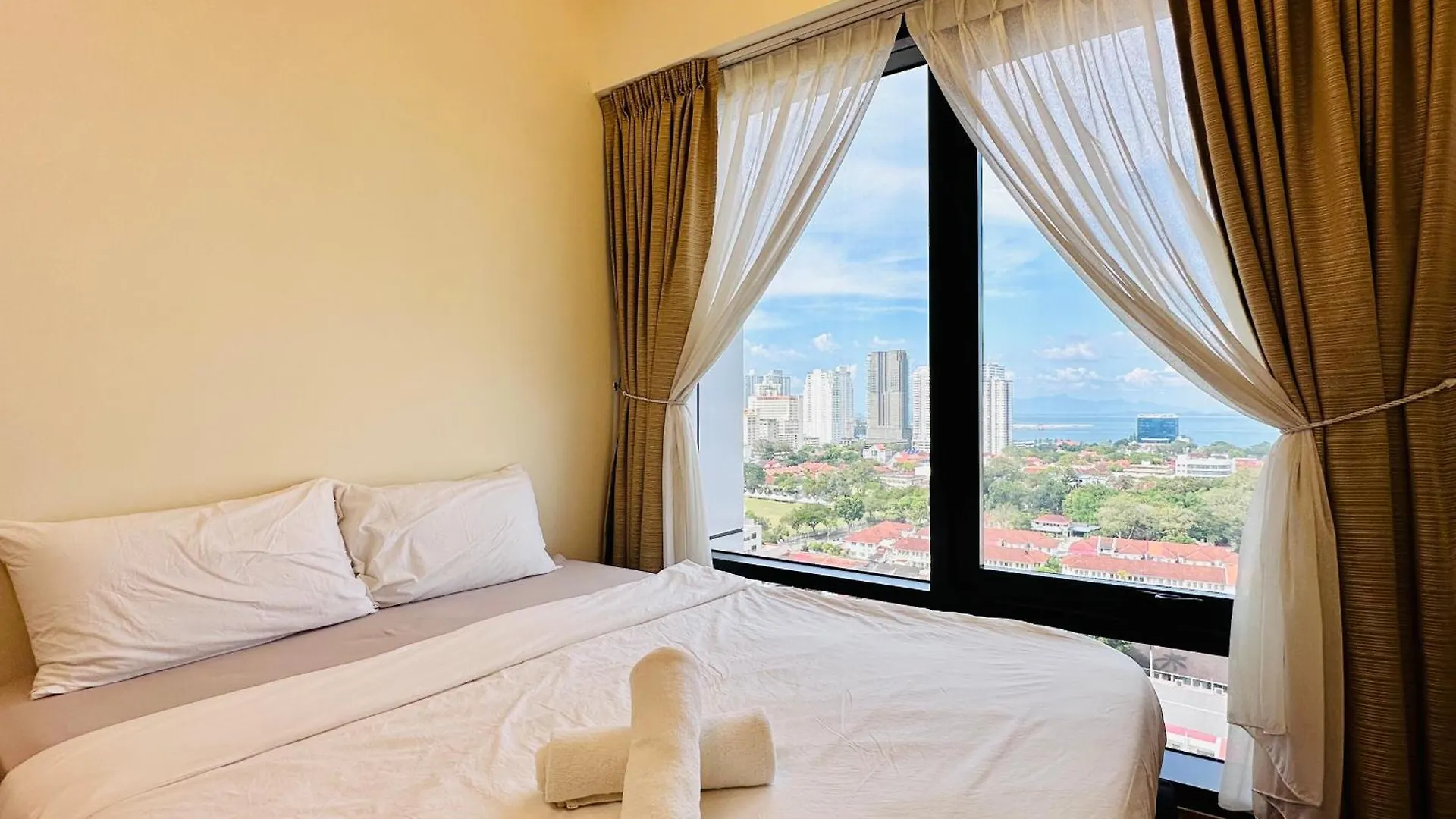Apartment New Georgetown Tropical Macalister 218 Homestay 9Pax To11Pax Heng