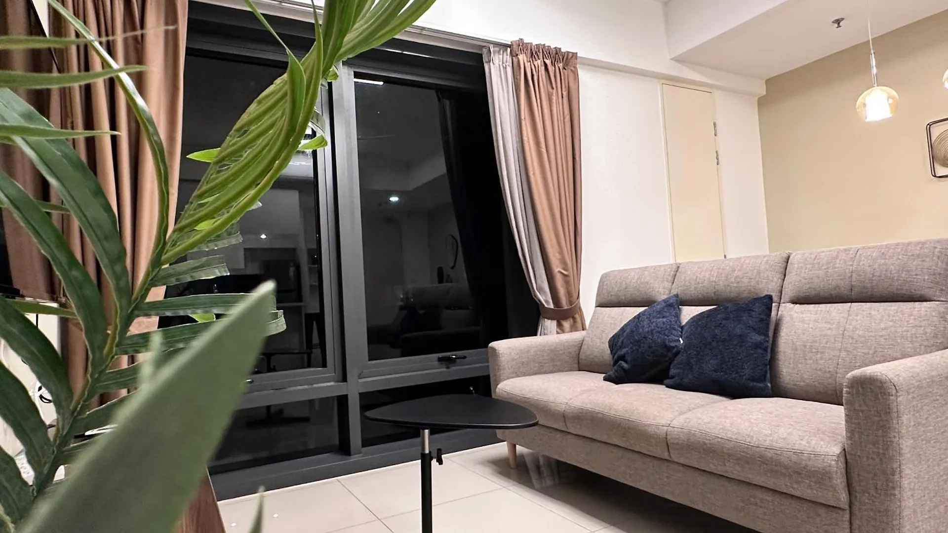New Georgetown Tropical Macalister 218 Homestay 9Pax To11Pax Heng Апартаменты