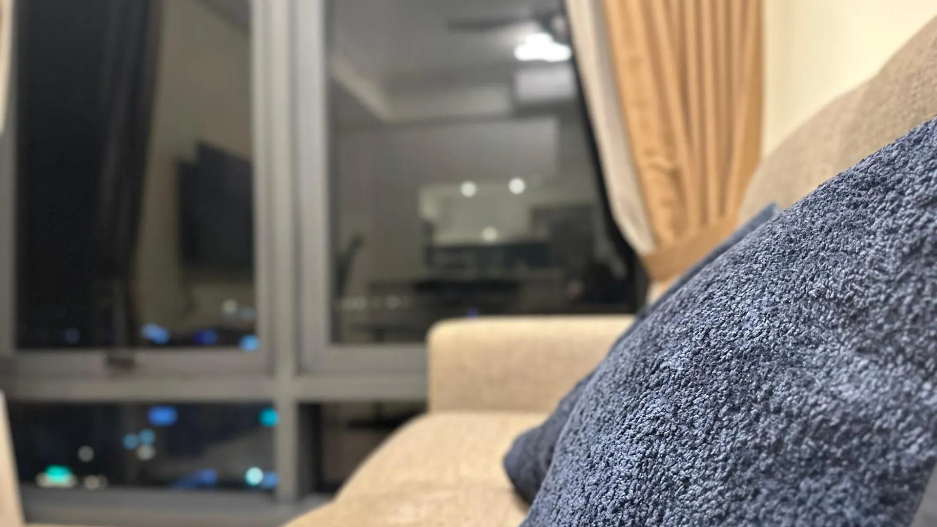 Apartment New Georgetown Tropical Macalister 218 Homestay 9Pax To11Pax Heng